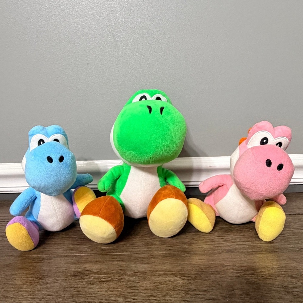 Nintendo Super Mario Yoshi PlushGreen Pink Blue Lot of 3